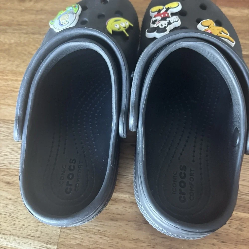 CROCS Clog Kids Size C13 Black Toy Story‎ Charms Sheriff Woody Buzz Mickey Pluto